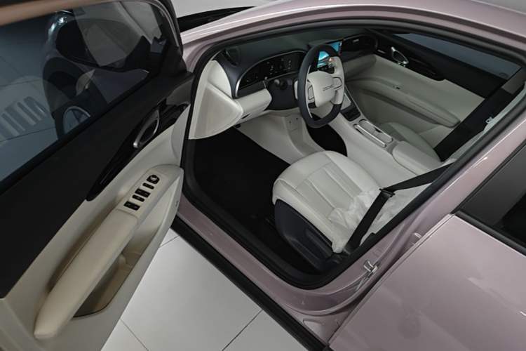 Used Geely Galaxy Geome 2025 310km Youth Edition Driver Seat
