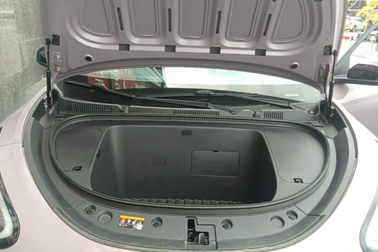 Used Geely Galaxy Geome 2025 UP 410km Exploration Edition Engine Bay