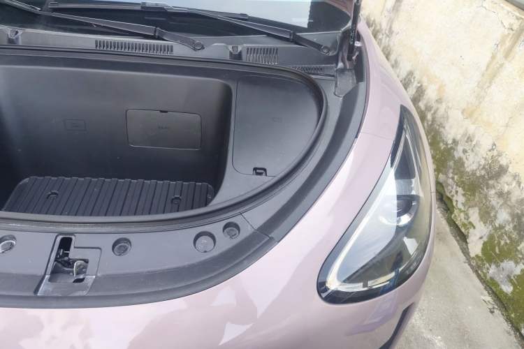Used Geely Galaxy Geome 2025 310km Youth Edition Engine Bay Left