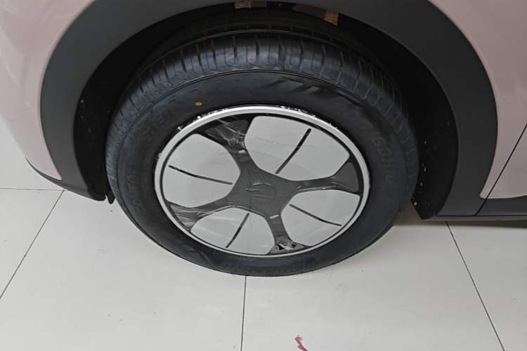 Used Geely Galaxy Geome 2025 310km Youth Edition Exterior 4