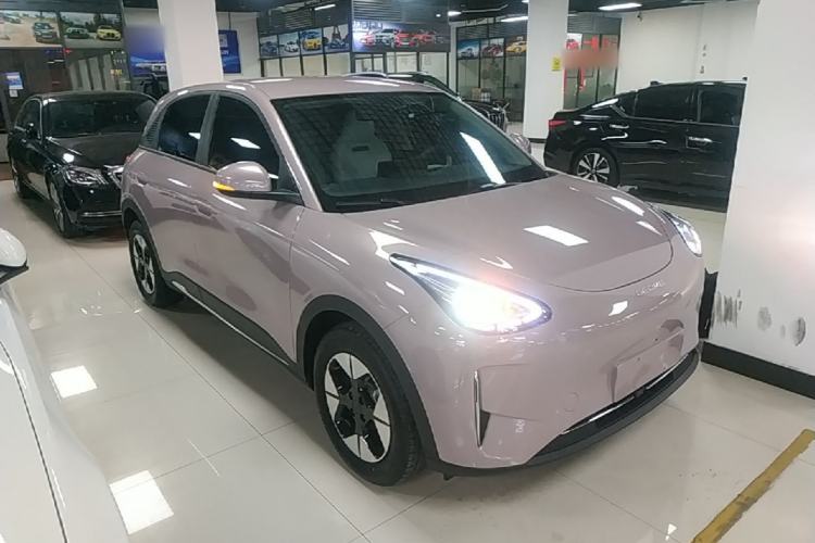 Used Geely Galaxy Geome 2025 UP 410km Exploration Edition Front Right 45 Deg