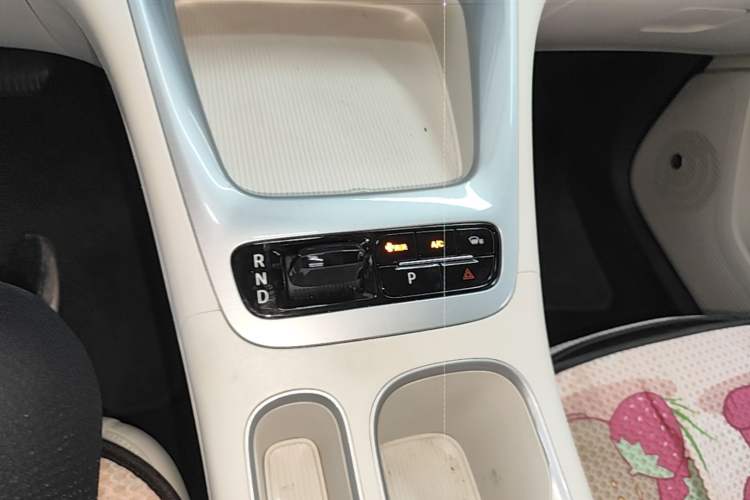 Used Geely Galaxy Geome 2025 UP 410km Exploration Edition Gear Lever