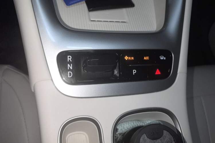 Used Geely Galaxy Geome 2025 UP 410km Exploration+ Edition Gear Lever