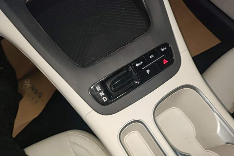 Used Geely Galaxy Geome 2025 310km Dream Edition Gear Lever