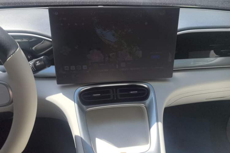 Used Geely Galaxy Geome 2025 UP 410km Exploration Edition Audio And AC Panel