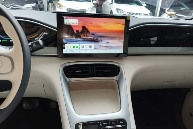 Used Geely Galaxy Geome 2025 310km Youth Edition Audio And AC Panel