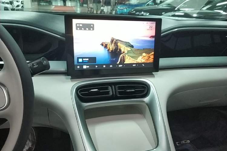 Used Geely Galaxy Geome 2025 310km Youth Edition Audio And AC Panel