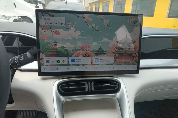 Used Geely Galaxy Geome 2025 310km Dream Edition Audio And AC Panel