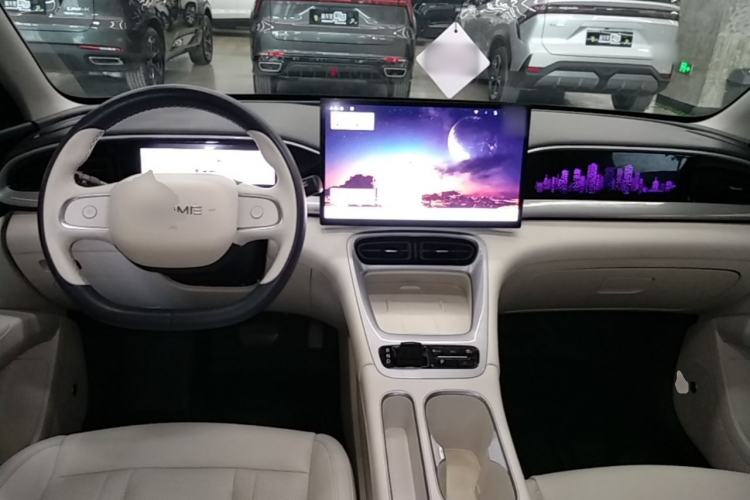Used Geely Galaxy Geome 2025 UP 410km Exploration+ Edition Center Console