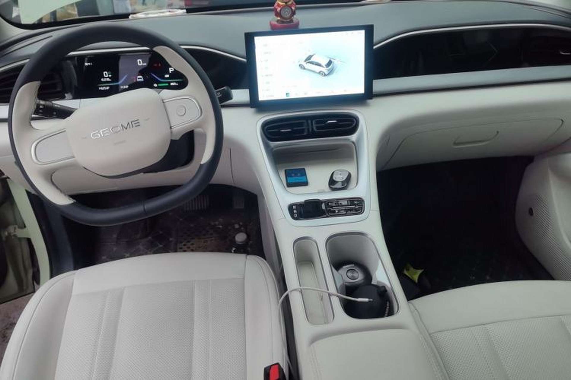 Used Geely Galaxy Geome 2025 310km Youth Edition Center Console