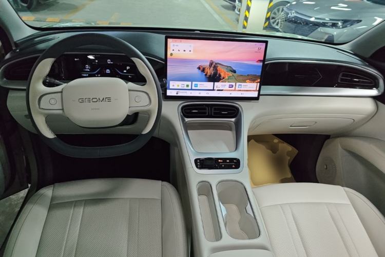 Used Geely Galaxy Geome 2025 310km Youth Edition Center Console