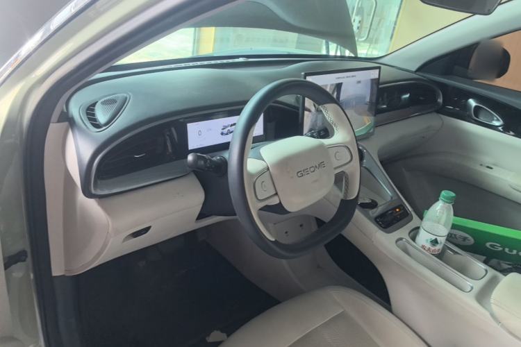 Used Geely Galaxy Geome 2025 UP 410km Exploration+ Edition Center Console