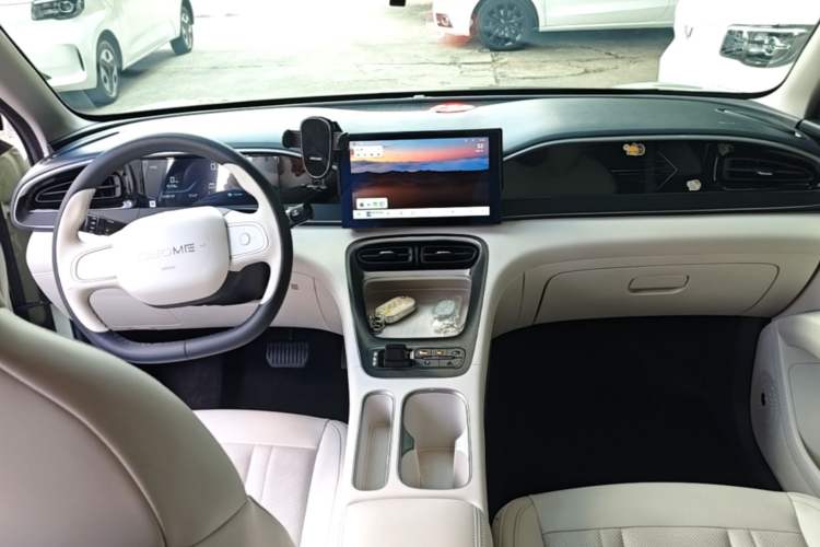 Used Geely Galaxy Geome 2025 310km Youth Edition Center Console
