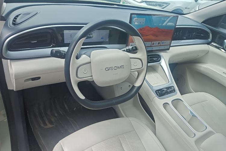 Used Geely Galaxy Geome 2025 UP 410km Exploration+ Edition Center Console