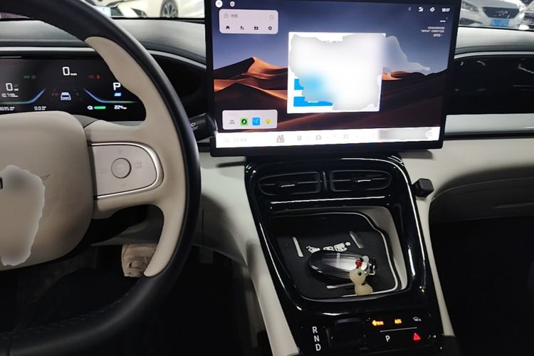 Used Geely Galaxy Geome 2025 UP 410km Exploration Edition Center Console