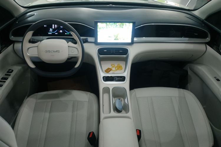 Used Geely Galaxy Geome 2025 310km Youth Edition Center Console
