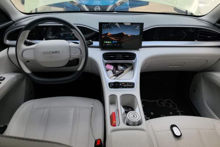 Used Geely Galaxy Geome 2025 310km Youth Edition Center Console
