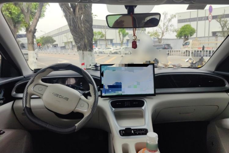 Used Geely Galaxy Geome 2025 UP 410km Exploration Edition Center Console