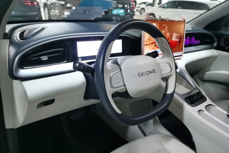 Used Geely Galaxy Geome 2025 UP 410km Exploration+ Edition Center Console