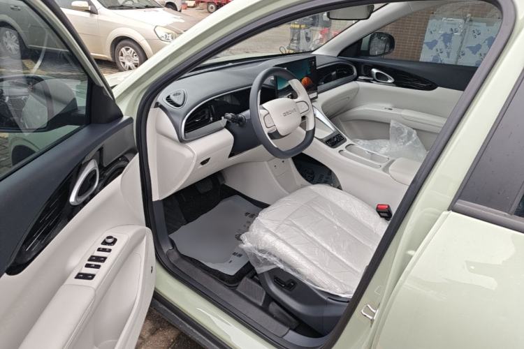 Used Geely Galaxy Geome 2025 UP 410km Exploration Edition Driver Seat
