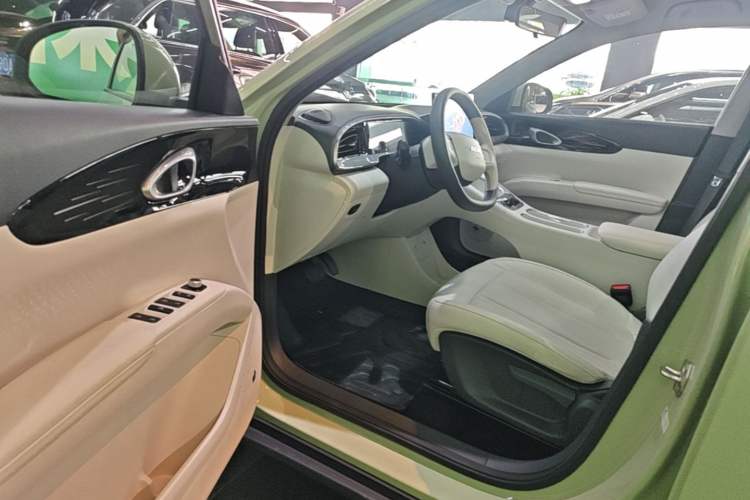 Used Geely Galaxy Geome 2025 310km Dream Edition Driver Seat