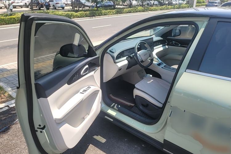 Used Geely Galaxy Geome 2025 UP 410km Exploration+ Edition Driver Seat