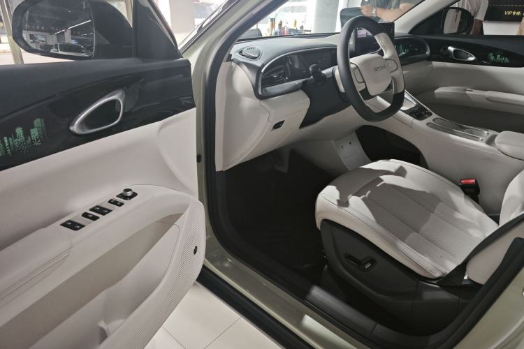 Used Geely Galaxy Geome 2025 UP 410km Exploration+ Edition Driver Seat