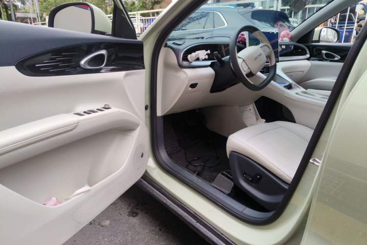 Used Geely Galaxy Geome 2025 UP 410km Exploration Edition Driver Seat
