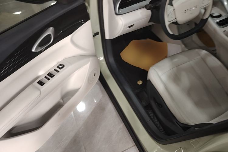 Used Geely Galaxy Geome 2025 410 km Free Version Driver Seat