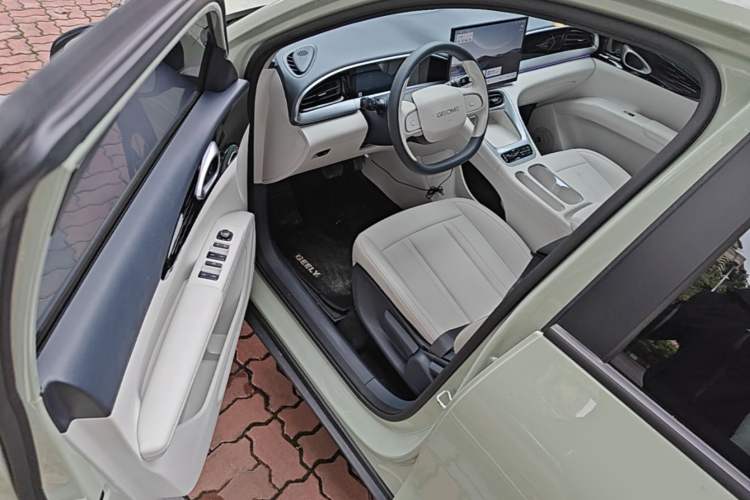 Used Geely Galaxy Geome 2025 310km Dream Edition Driver Seat