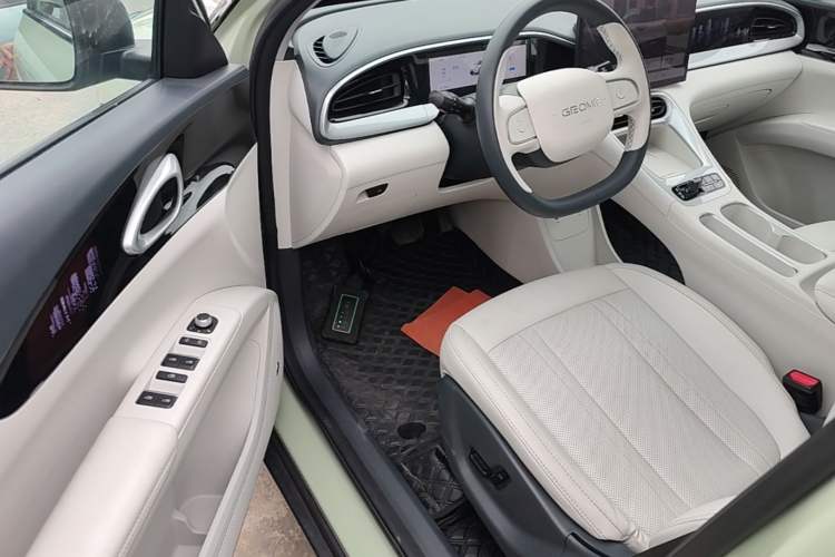 Used Geely Galaxy Geome 2025 UP 410km Exploration+ Edition Driver Seat