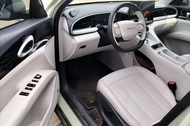 Used Geely Galaxy Geome 2025 410 km Free Version Driver Seat