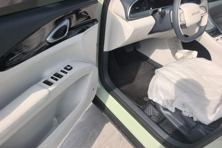 Used Geely Galaxy Geome 2025 310km Youth Edition Driver Seat