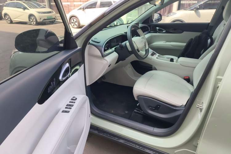 Used Geely Galaxy Geome 2025 UP 410km Exploration+ Edition Driver Seat