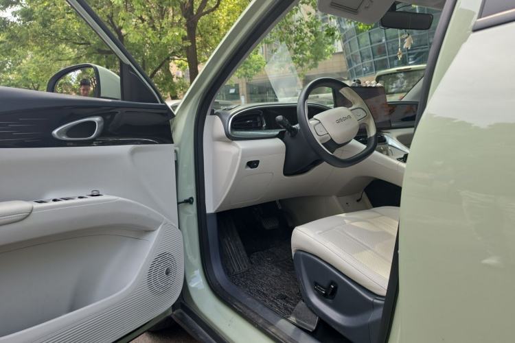 Used Geely Galaxy Geome 2025 UP 410km Exploration Edition Driver Seat