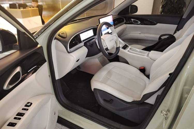 Used Geely Galaxy Geome 2025 UP 410km Exploration+ Edition Driver Seat