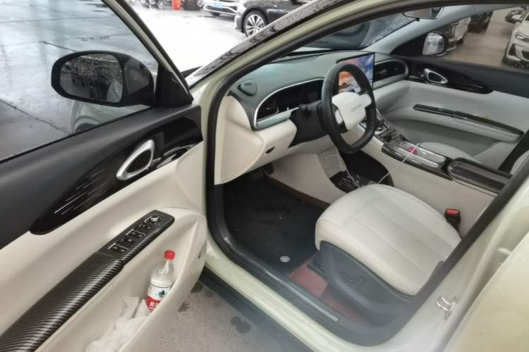 Used Geely Galaxy Geome 2025 UP 410km Exploration Edition Driver Seat
