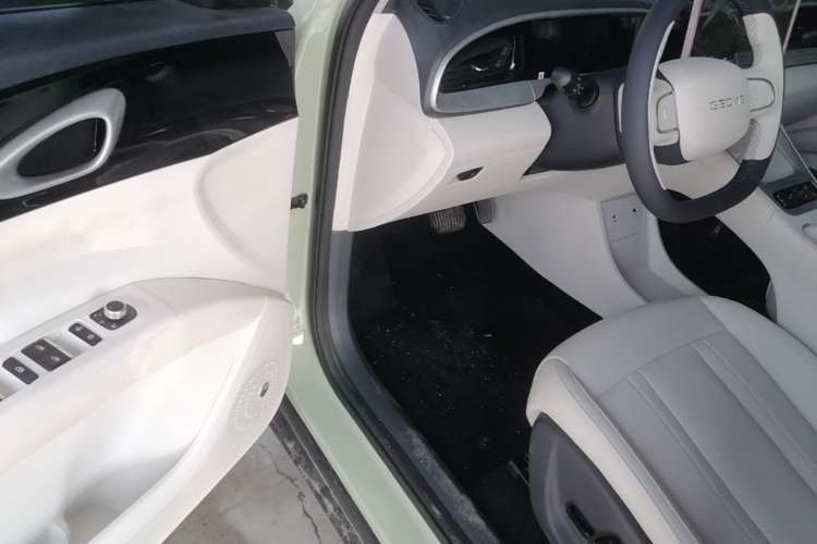 Used Geely Galaxy Geome 2025 UP 410km Exploration Edition Driver Seat