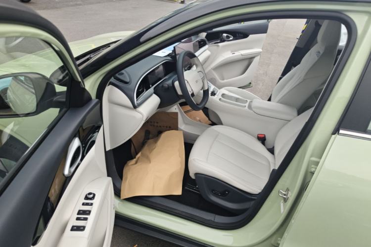 Used Geely Galaxy Geome 2025 UP 410km Exploration+ Edition Driver Seat