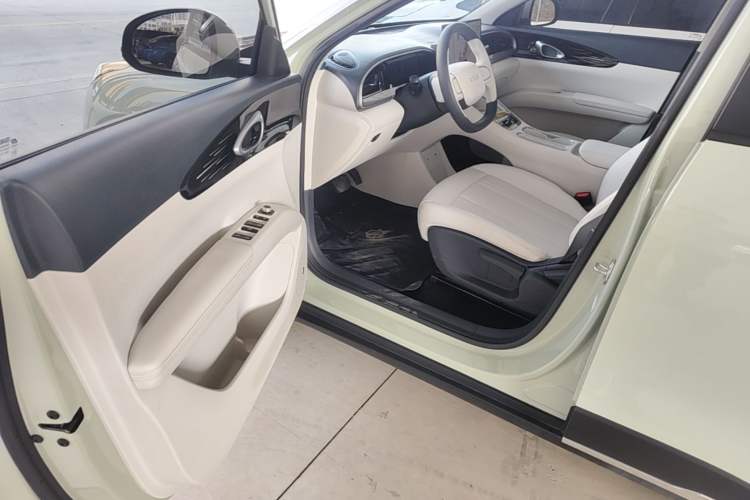Used Geely Galaxy Geome 2025 310km Dream Edition Driver Seat