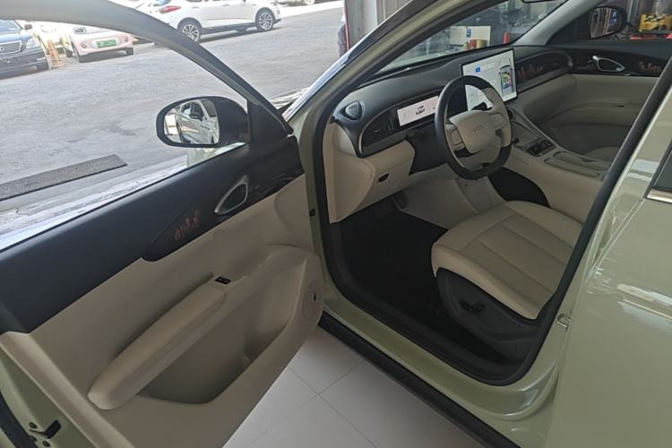 Used Geely Galaxy Geome 2025 UP 410km Exploration+ Edition Driver Seat