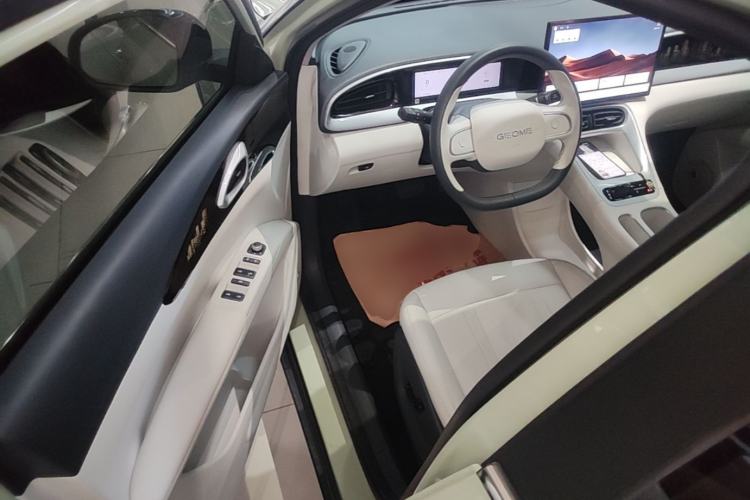 Used Geely Galaxy Geome 2025 UP 410km Exploration+ Edition Driver Seat