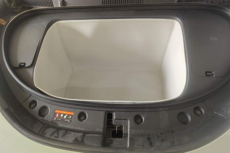 Used Geely Galaxy Geome 2025 UP 410km Exploration+ Edition Engine Bay