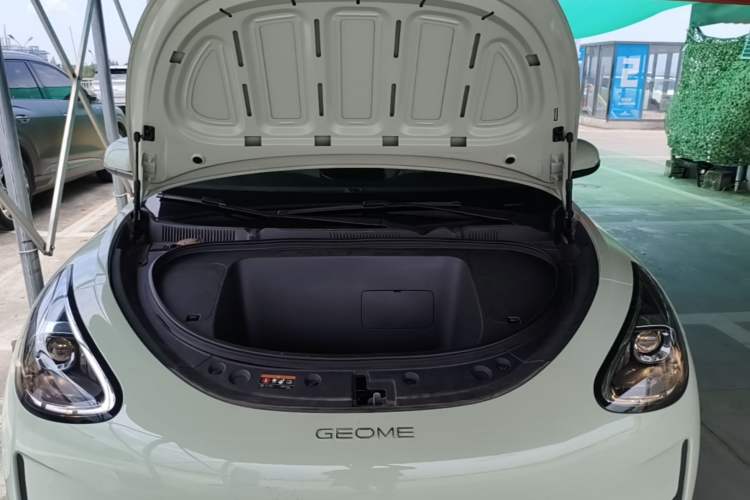 Used Geely Galaxy Geome 2025 310km Youth Edition Engine Bay
