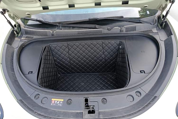 Used Geely Galaxy Geome 2025 UP 410km Exploration Edition Engine Bay