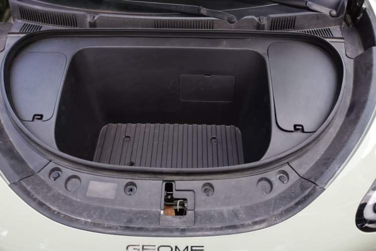 Used Geely Galaxy Geome 2025 UP 410km Exploration+ Edition Engine Bay