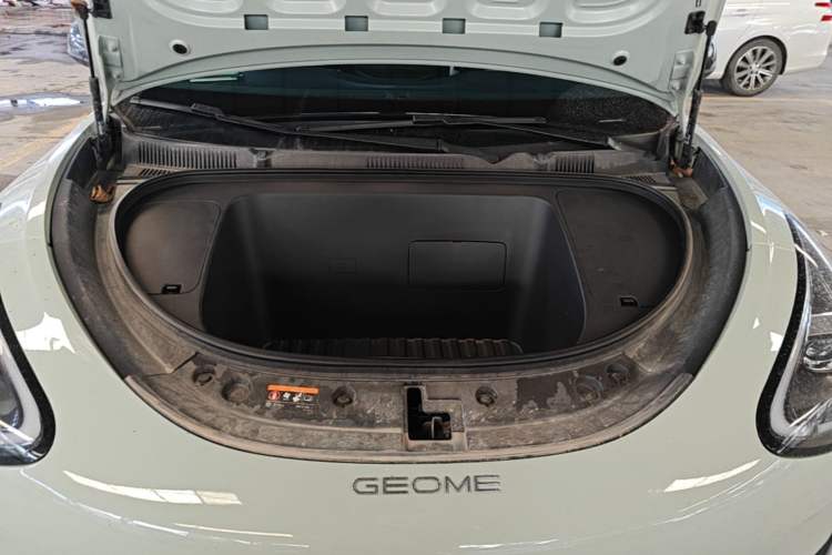 Used Geely Galaxy Geome 2025 UP 410km Exploration Edition Engine Bay