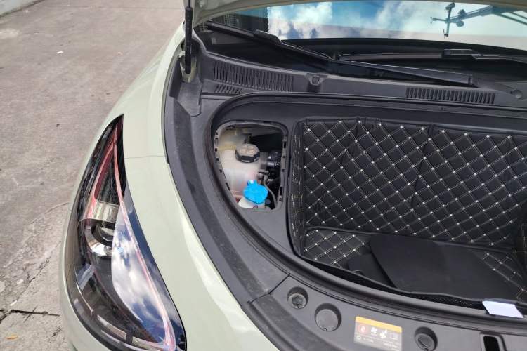 Used Geely Galaxy Geome 2025 310km Youth Edition Engine Bay Right