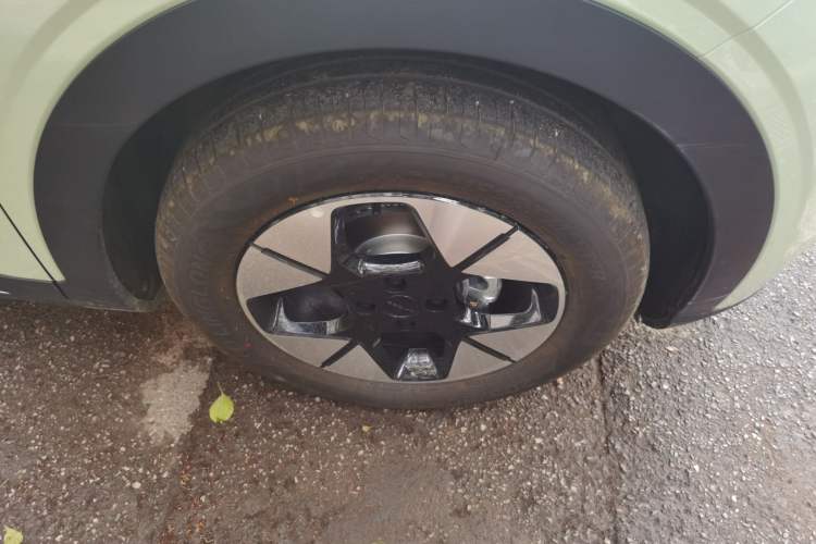 Used Geely Galaxy Geome 2025 UP 410km Exploration Edition Exterior 1
