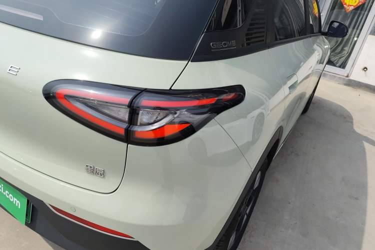 Used Geely Galaxy Geome 2025 UP 410km Exploration Edition Exterior 3